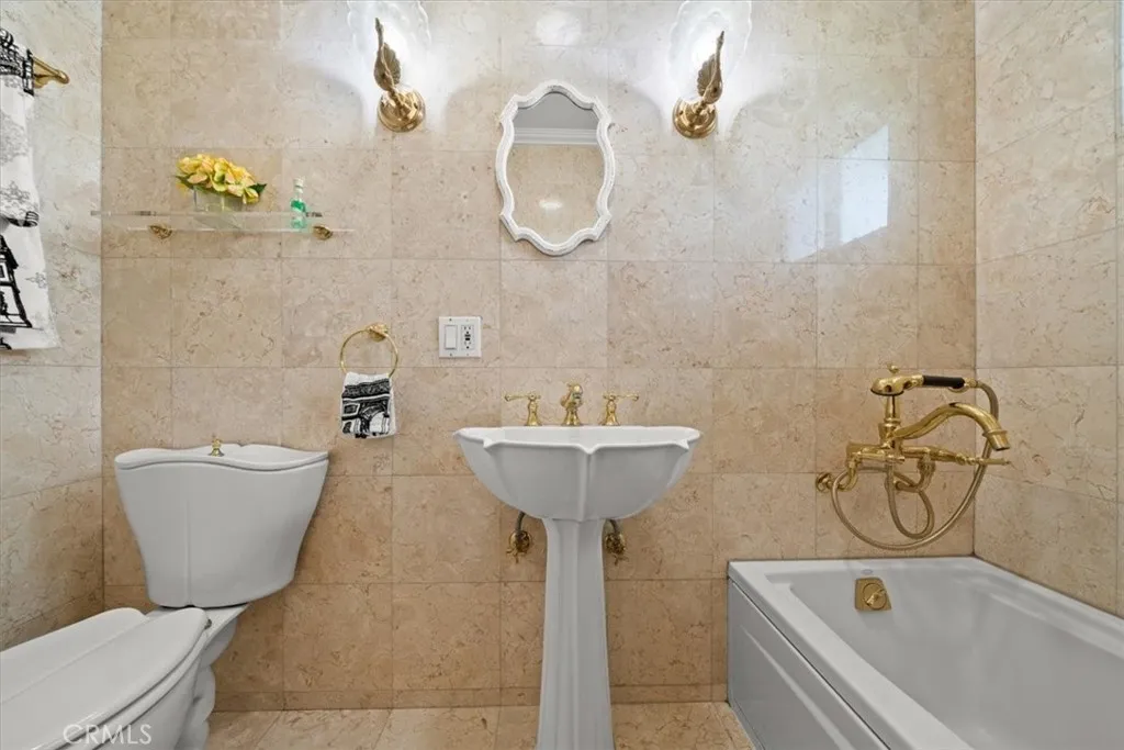 Additional image 61 of 1228 N La Cienega Boulevard Unit 203, West Hollywood, CA 90069