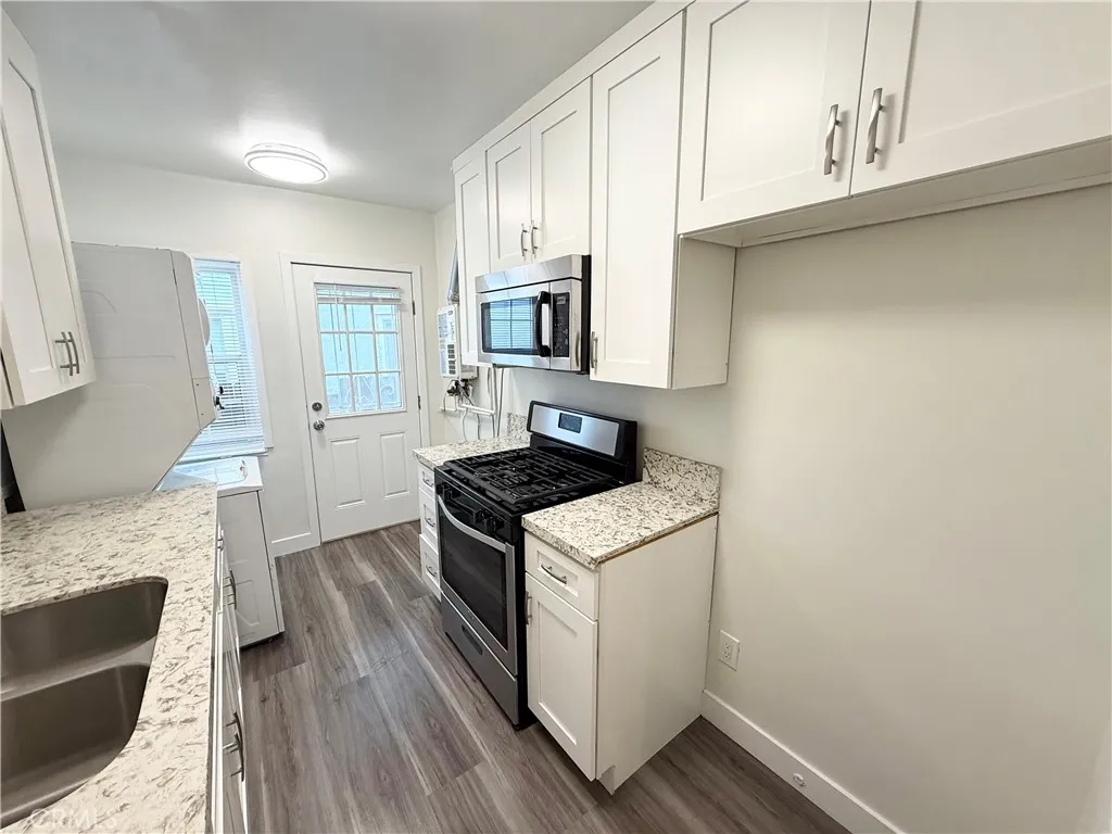 Additional image 20 of 641 W Glenoaks Boulevard Unit A, Glendale, CA 91202