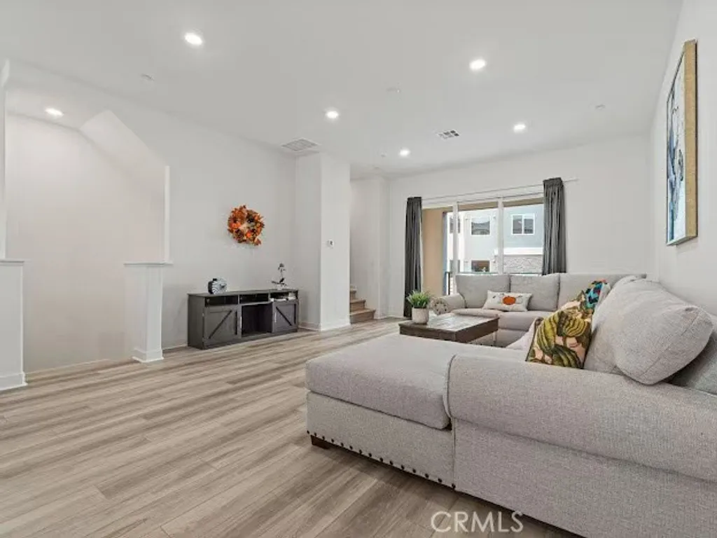 Additional image 29 of 352 Tank, Irvine, CA 92618