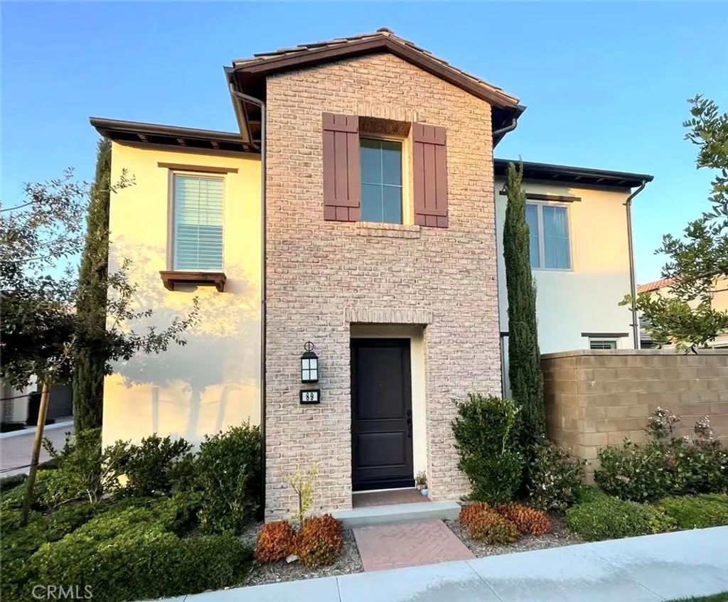 89 Darby, Irvine, CA 92620 photo 2