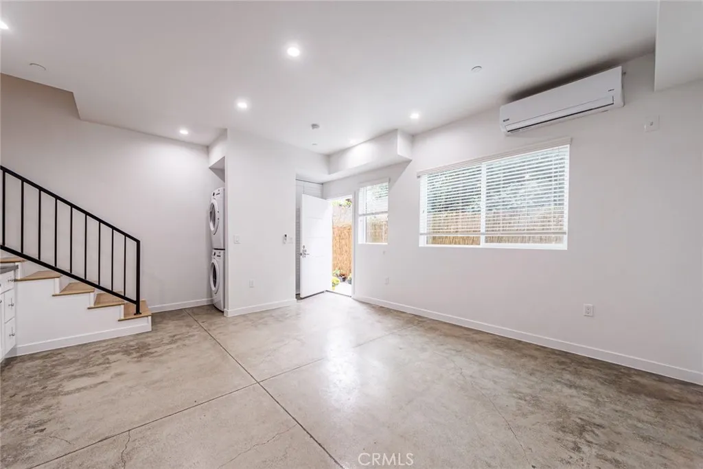 Additional image 32 of 11839 Runnymede St, North Hollywood, CA 91605