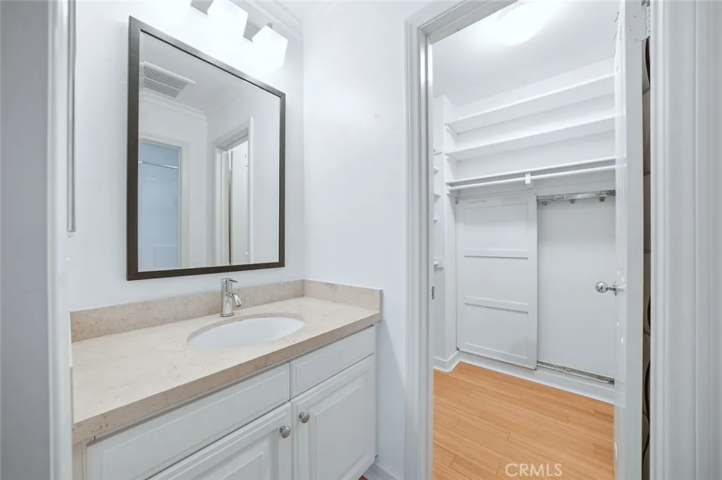 Additional image 16 of 65 Greenhouse, Irvine, CA 92603