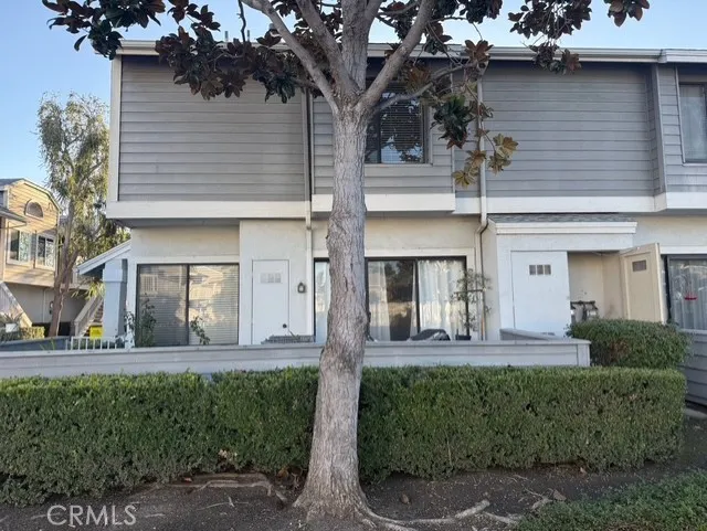 Additional image 17 of 79 Huntington, Irvine, CA 92620