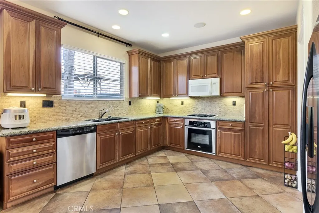 Additional image 36 of 12260 Amaryllis Ln, Yucaipa, CA 92399