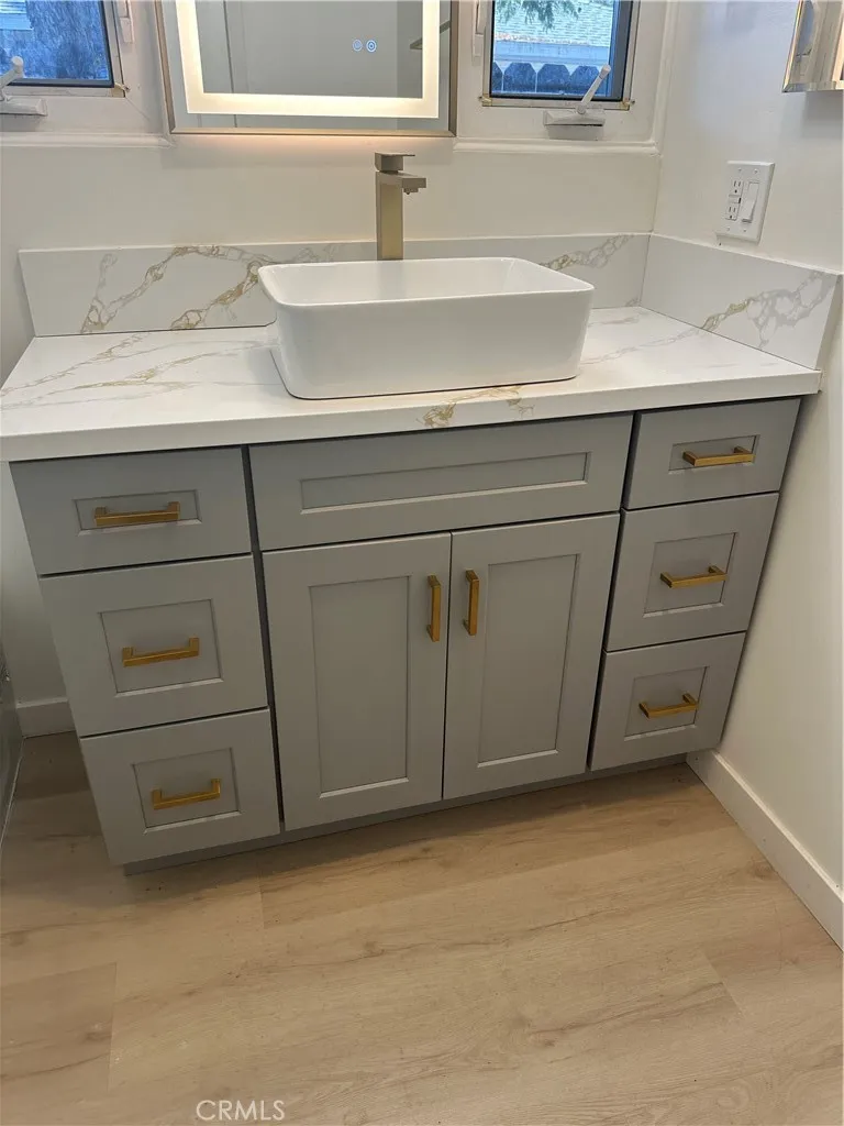 Additional image 49 of 19140 strathern, Reseda, CA 91335