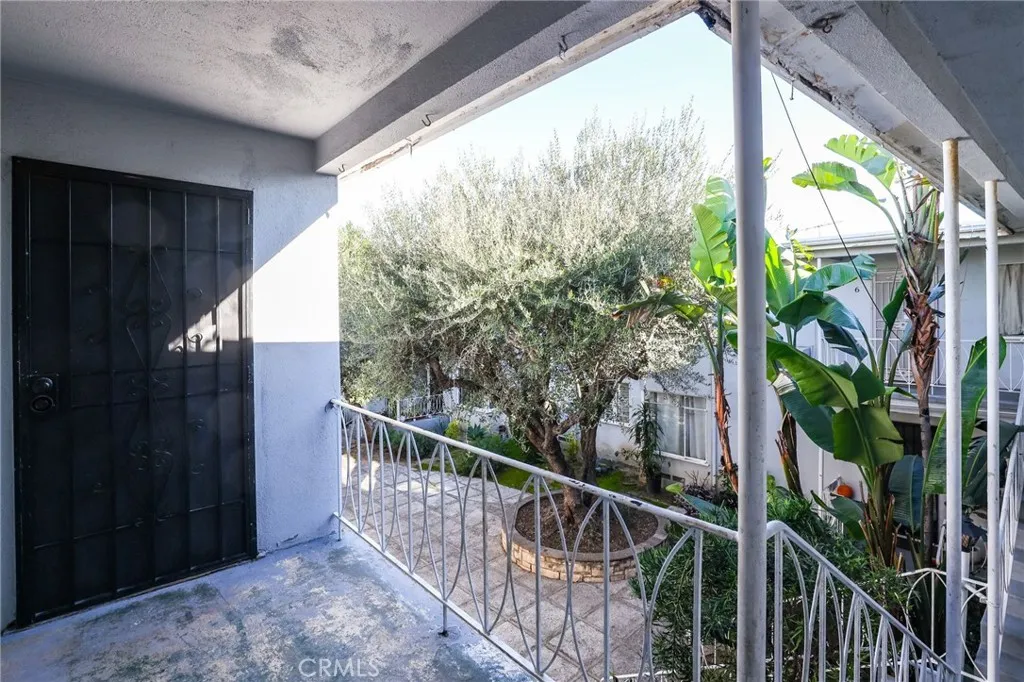 Additional image 4 of 1014 E Carson St, Long Beach, CA 90807