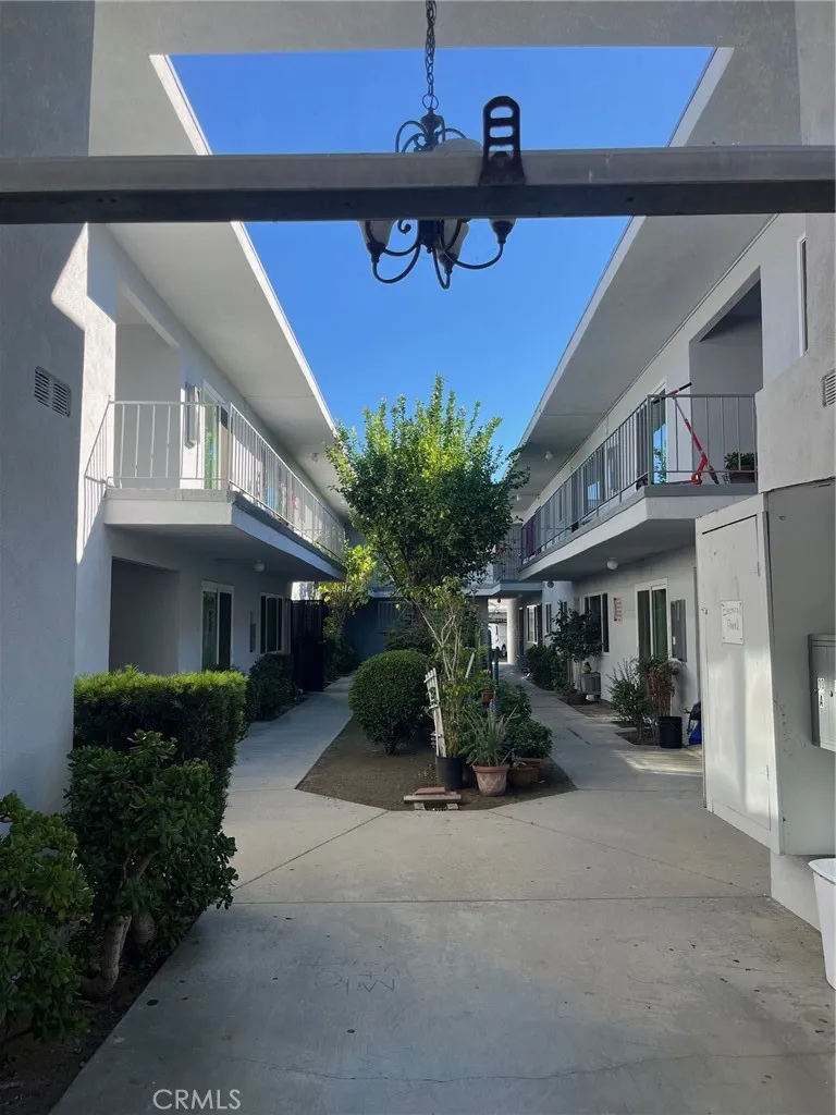 Additional image 42 of 1020 W Angeleno Ave Apt 7, Burbank, CA 91506