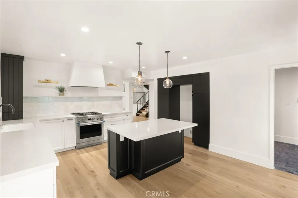 Additional image 35 of 22450 Maycotte Road, Woodland Hills, CA 91364