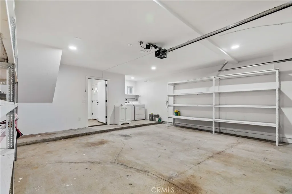 Additional image 90 of 552 Hahn Ave, Glendale, CA 91203