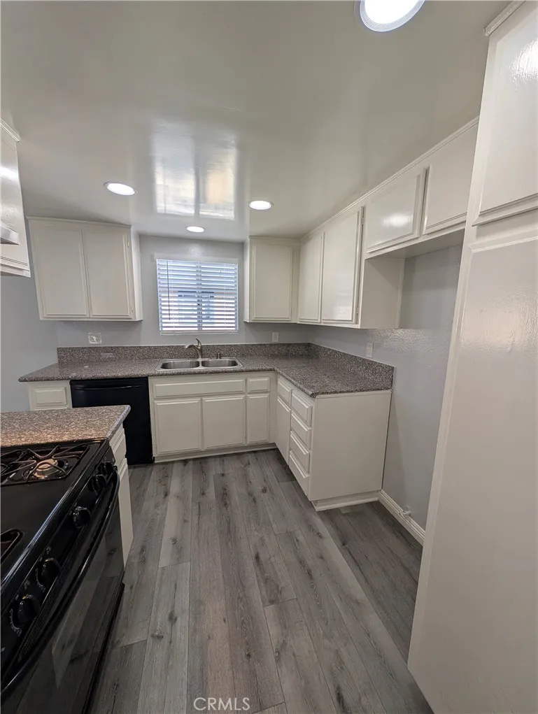 Additional image 83 of 527 E Colorado Boulevard Unit B, Monrovia, CA 91016