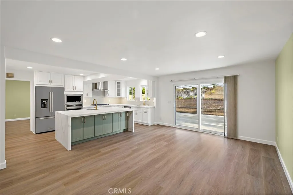 Additional image 33 of 20152 Redlands Drive, Newport Beach, CA 92660