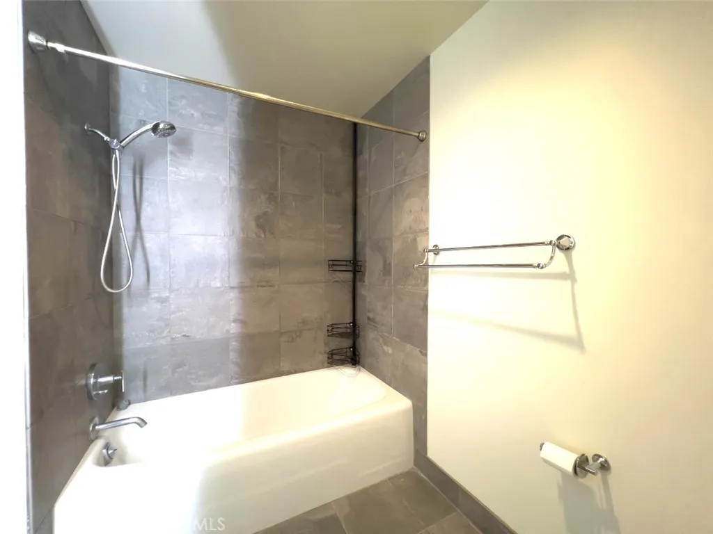 Additional image 12 of 1100 S Hope Street Unit 606, Los Angeles, CA 90015