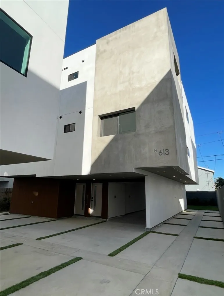 Additional image 54 of 613 W 41st Place Unit 1/2, Los Angeles, CA 90037