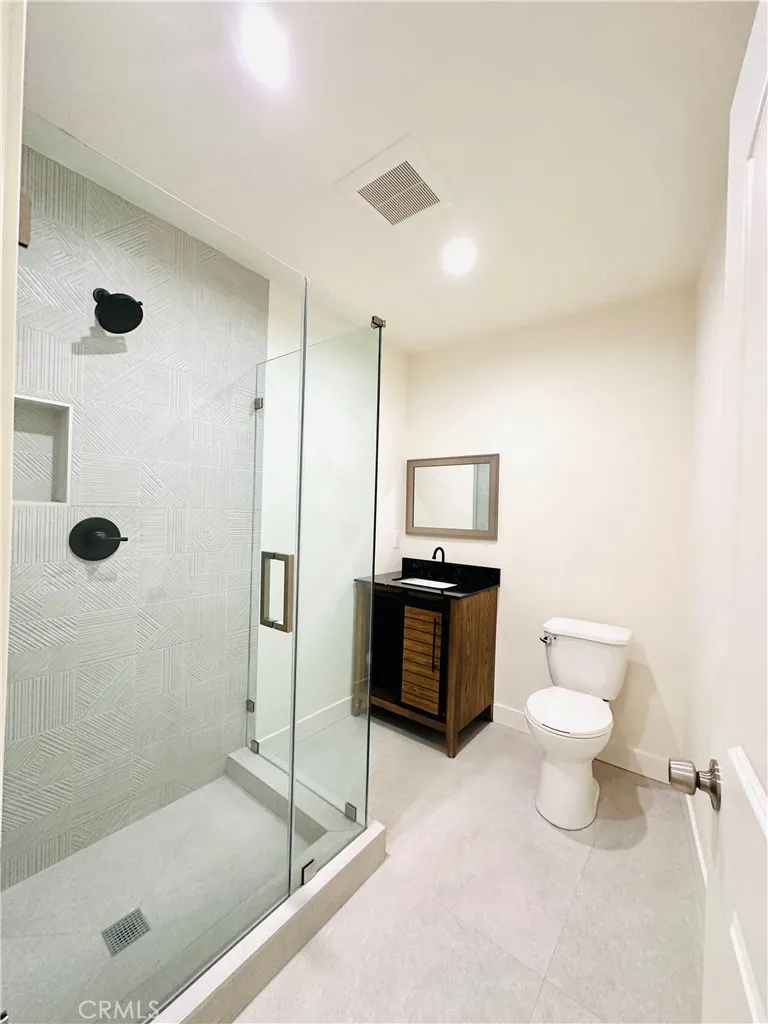 Additional image 37 of 11104 Oxnard St, North Hollywood, CA 91606