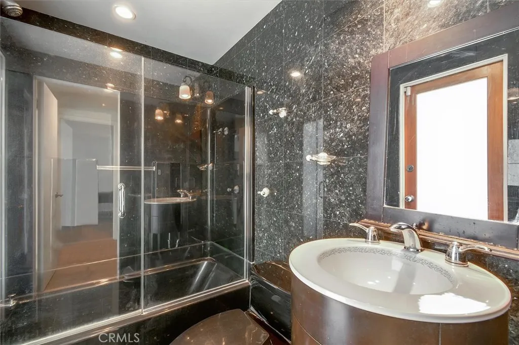 Additional image 48 of 24216 Calvert Street, Woodland Hills, CA 91367