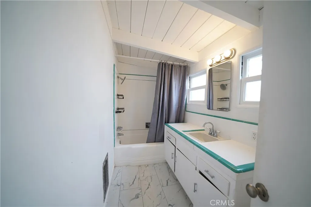 Additional image 11 of 2461 Palm Dr, Hermosa Beach, CA 90254