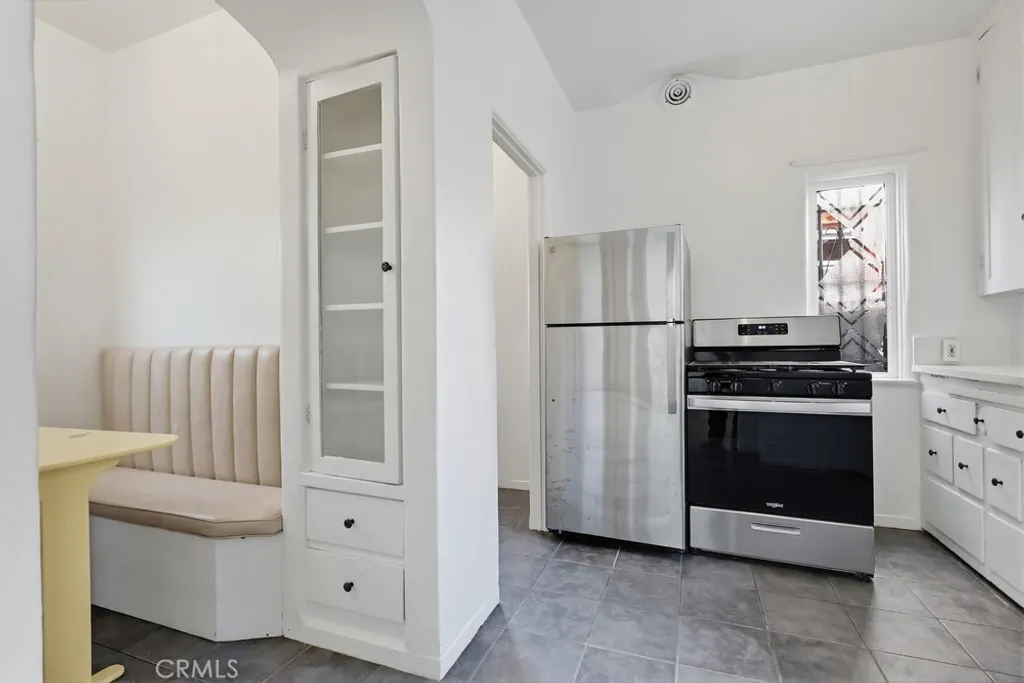 Additional image 9 of 1527 E 3rd St Unit 1531, Long Beach, CA 90802