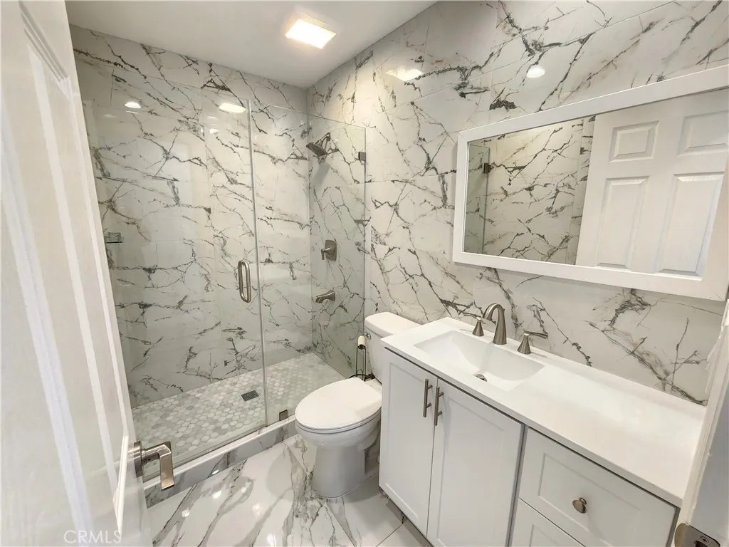 Additional image 19 of 21217 De La Guerra Street Unit B, Woodland Hills, CA 91364