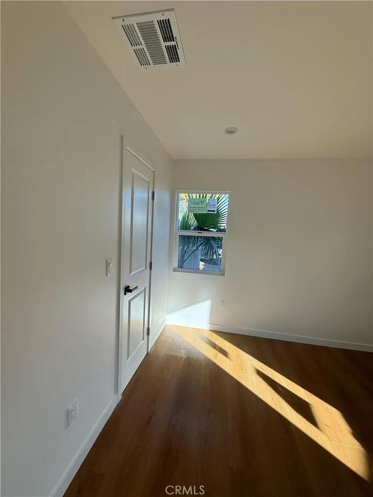 Additional image 25 of 2215 N Brighton Street, Burbank, CA 91504