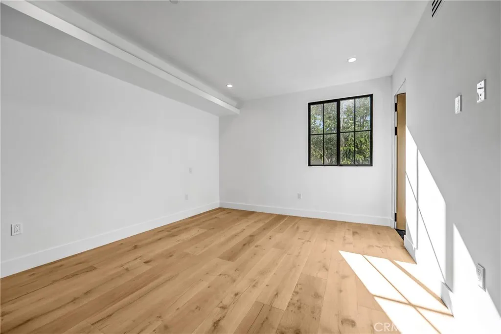 Additional image 27 of 10352 Riverside Drive Unit 102A, Toluca Lake, CA 91602