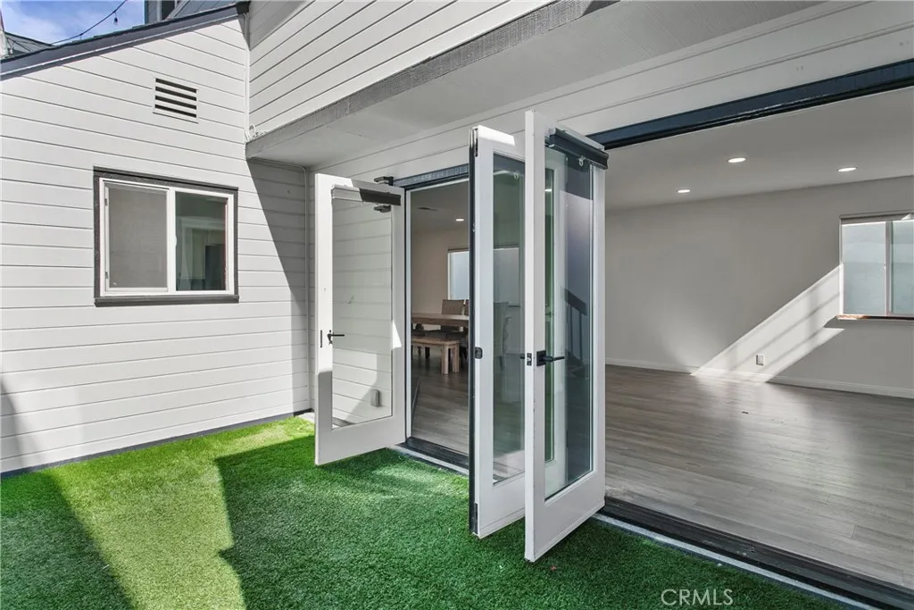 Additional image 4 of 719 Marigold Avenue, Corona Del Mar, CA 92625