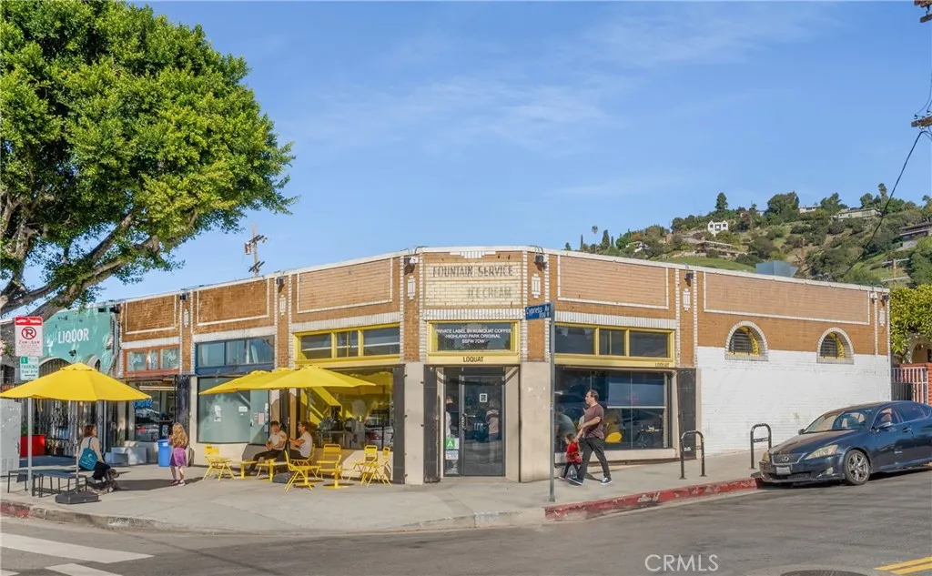 Additional image 93 of 2581 Arvia #3, Los Angeles, CA 90065