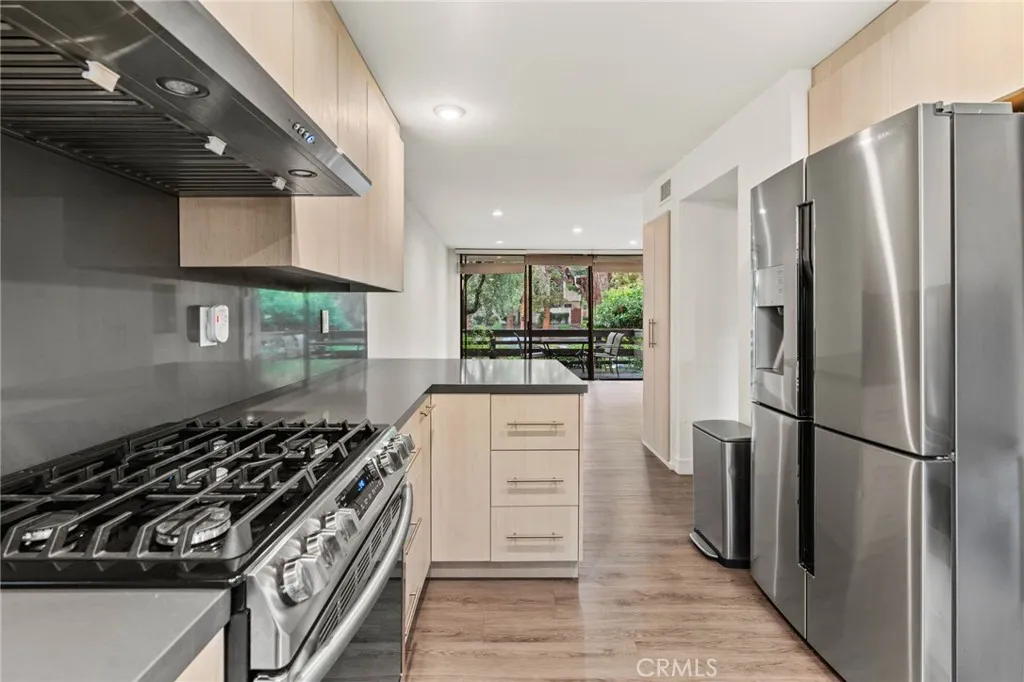 Additional image 26 of 5757 Owensmouth Unit 1, Woodland Hills, CA 91367