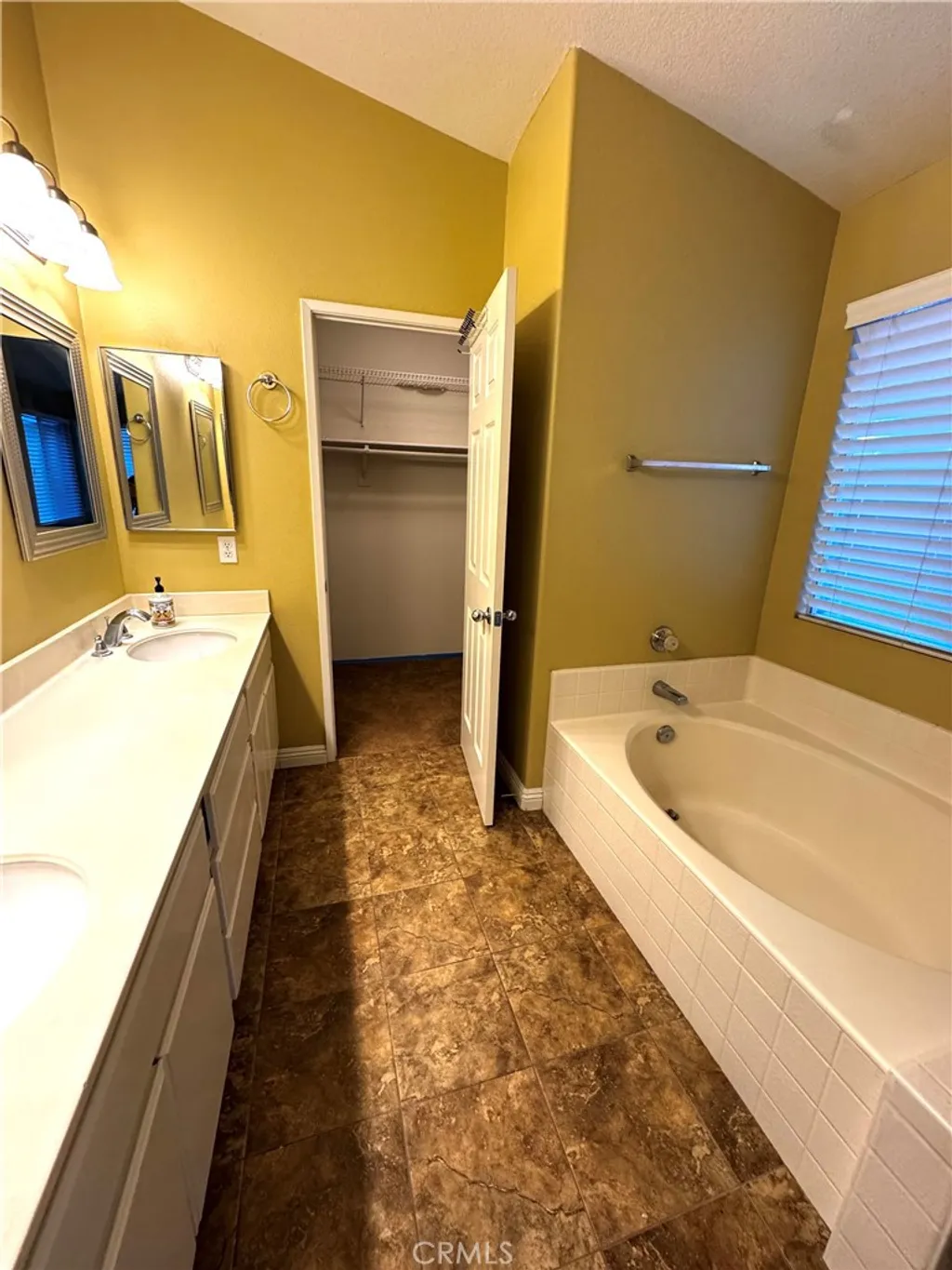 Additional image 20 of 804 Saint James Dr, Corona, CA 92882