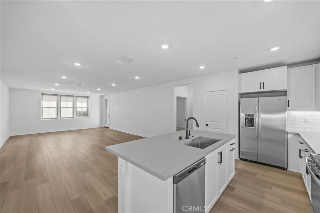 Additional image 44 of 6137 Valentina Way Unit 201, Eastvale, CA 92880