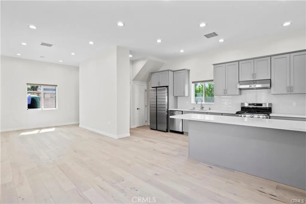 Additional image 6 of 11428 Erwin St, North Hollywood, CA 91606