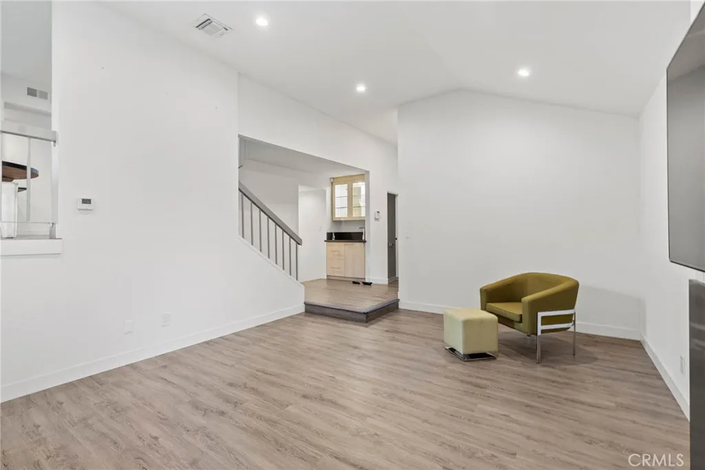 Additional image 14 of 5757 Owensmouth Unit 1, Woodland Hills, CA 91367