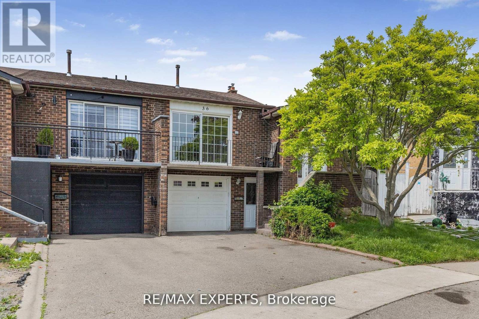 36 ELDERWOOD PLACE|Brampton (Brampton North), Ontario L6V3N3