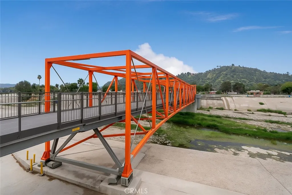 Additional image 96 of 2581 Arvia #3, Los Angeles, CA 90065