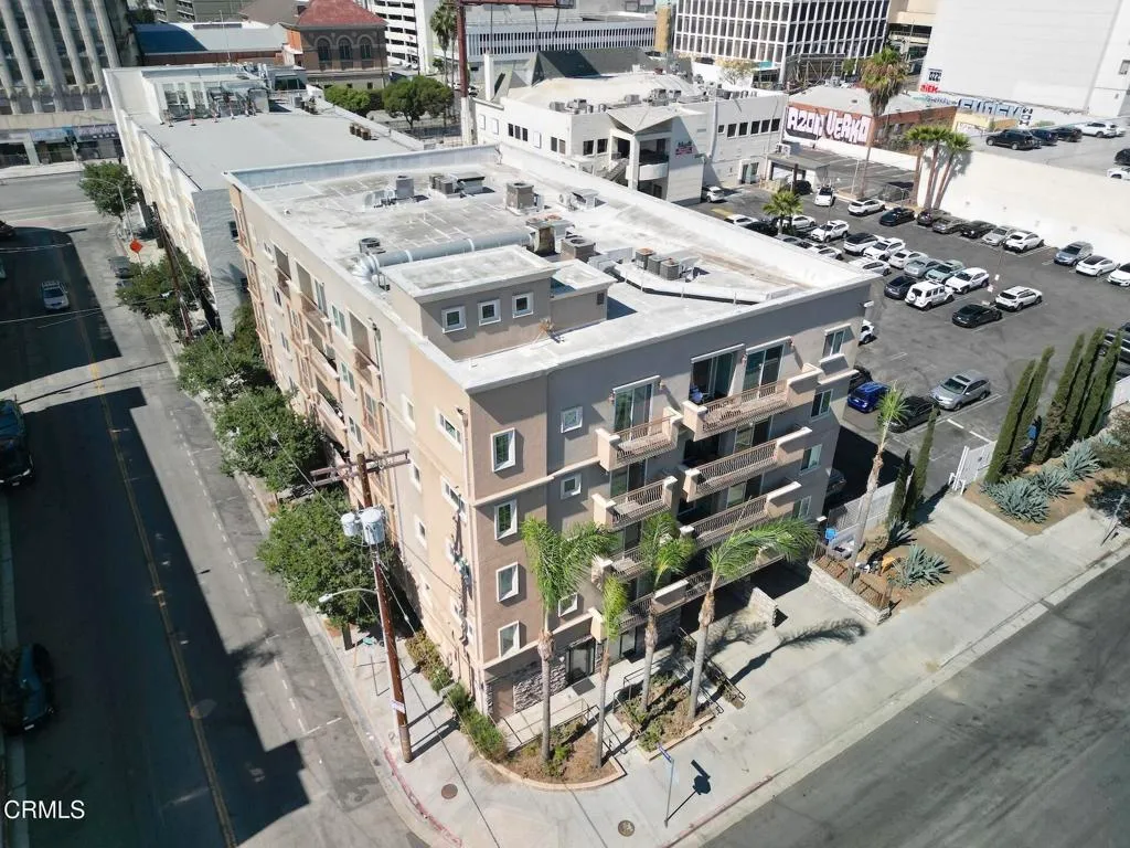 Additional image 32 of 3855 Ingraham Street Unit 204, Los Angeles, CA 90005