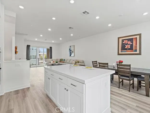 Additional image 89 of 352 Tank, Irvine, CA 92618