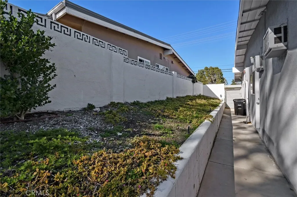 Additional image 130 of 24216 Calvert Street, Woodland Hills, CA 91367