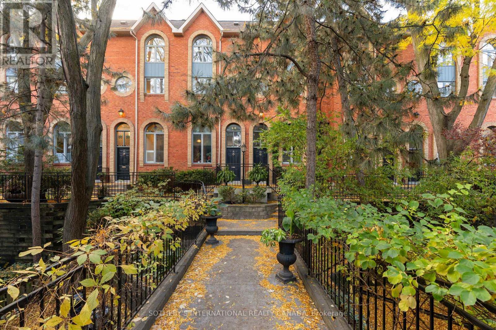 Property image for 12 - 280 SHERBOURNE STREET|Toronto (Moss Park), Ontario M5A2S1