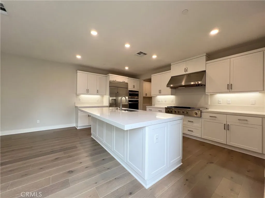 Additional image 44 of 108 Chorus, Irvine, CA 92618