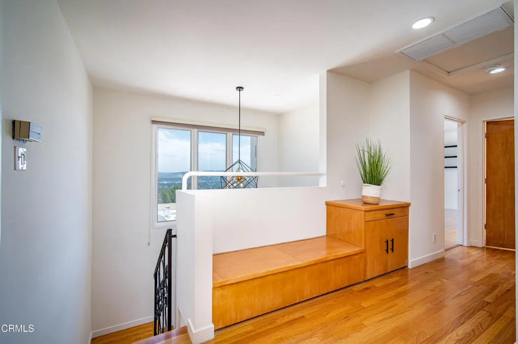 Additional image 19 of 3955 Farmouth Drive, Los Angeles, CA 90027