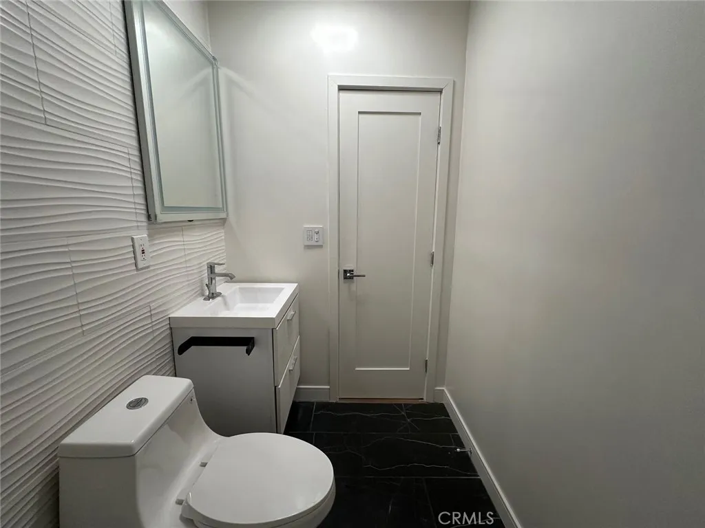 Additional image 12 of 2626 Cloverfield Blvd, Santa Monica, CA 90405