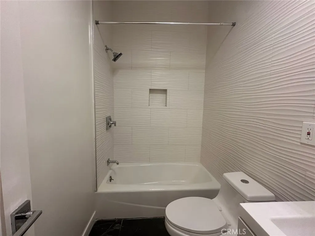 Additional image 13 of 2626 Cloverfield Blvd, Santa Monica, CA 90405