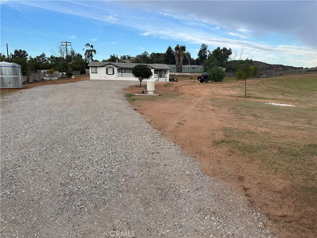 Additional image 5 of 21204 Versaie Rd, Perris, CA 92570