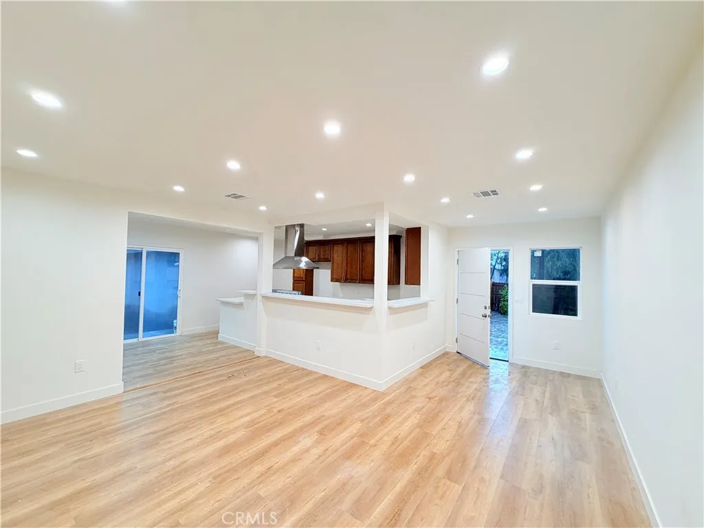 Additional image 27 of 11104 Oxnard St, North Hollywood, CA 91606