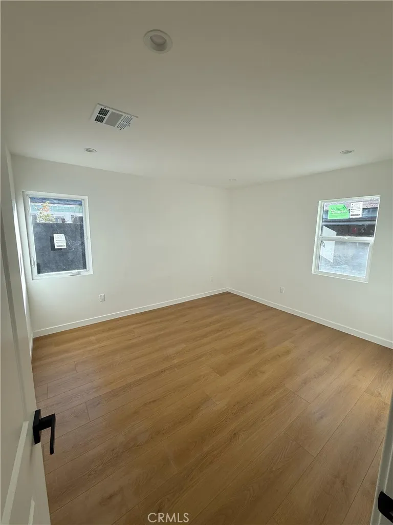 Additional image 31 of 2215 N Brighton Street, Burbank, CA 91504