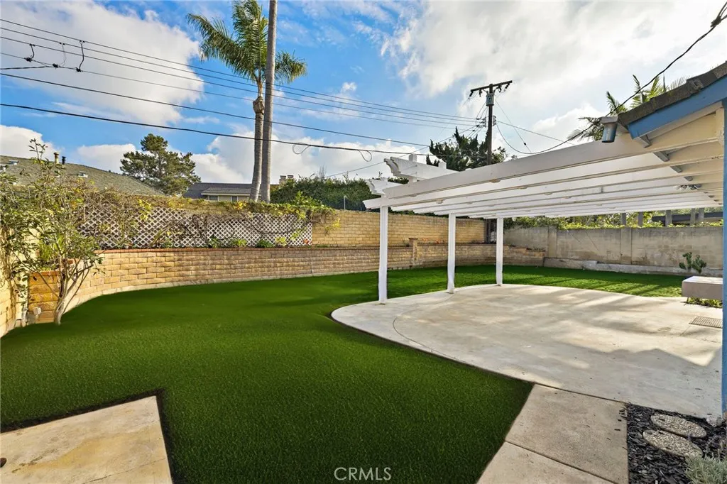 Additional image 2 of 20152 Redlands Drive, Newport Beach, CA 92660