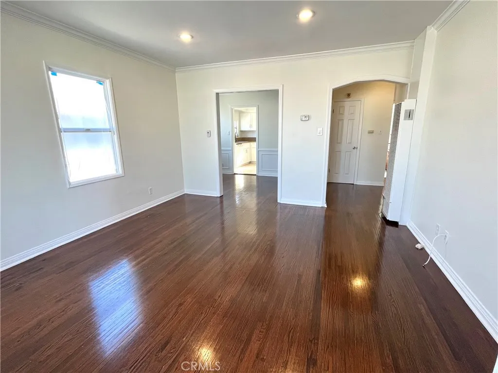 Additional image 20 of 2720 W 70th St, Los Angeles, CA 90043