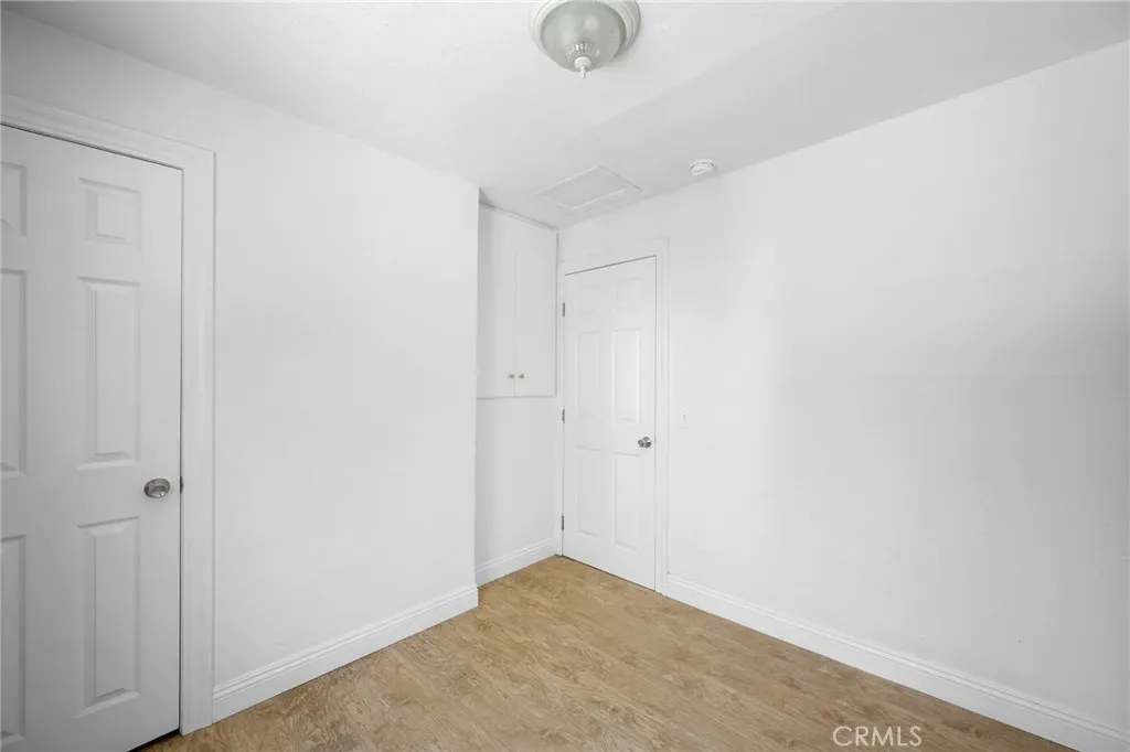 Additional image 18 of 2526 Foothill Boulevard Unit 1/2, La Crescenta, CA 91214