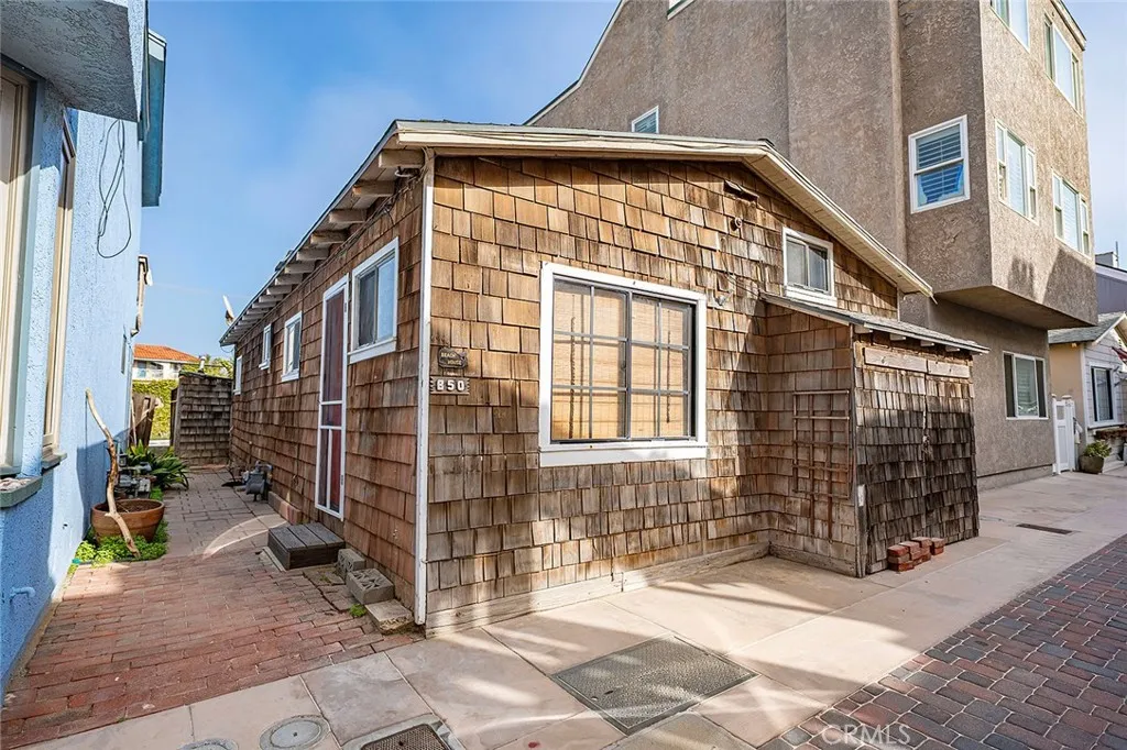 Additional image 6 of 50 Surfside Avenue Unit B, Surfside, CA 90743