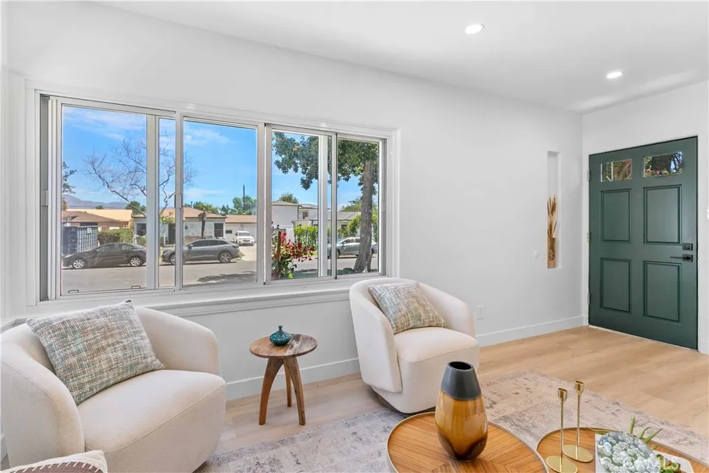 Additional image 11 of 2105 N Pass Ave, Burbank, CA 91505