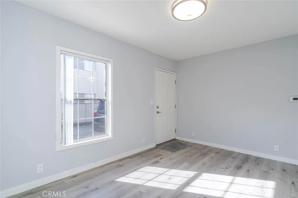 Additional image 22 of 301 E Alameda Avenue Unit A, Burbank, CA 91502